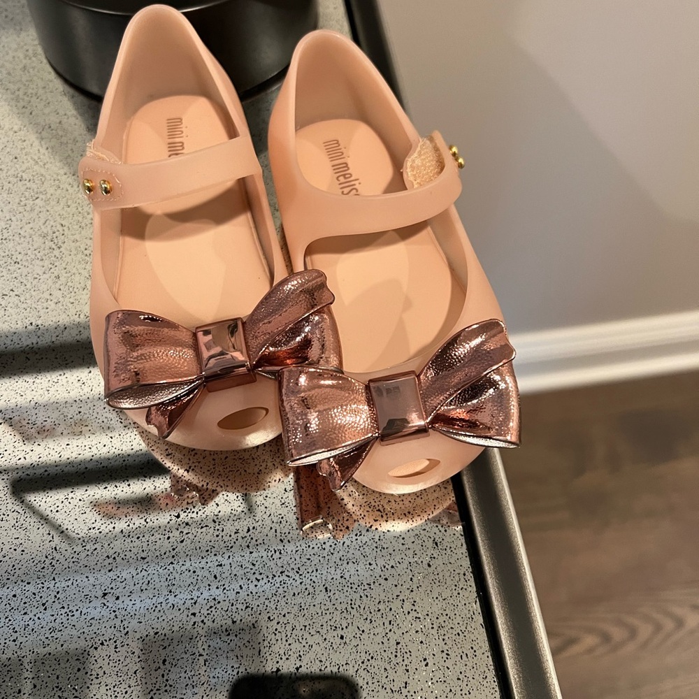 Mini Melissa Kids' rose gold Pink Bow Shoes size 7